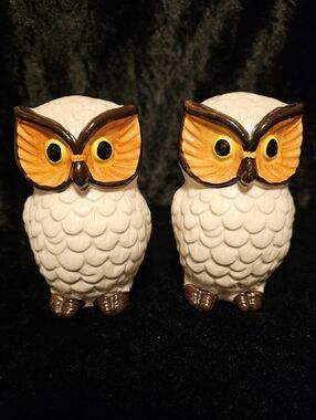 Lego White Owl Salt & Pepper Shakers with Yellow and Brown Accents